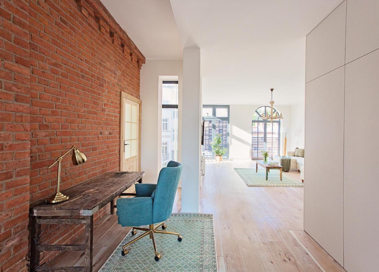 דירות שצ'צ'ינק Loft Soho מראה חיצוני תמונה