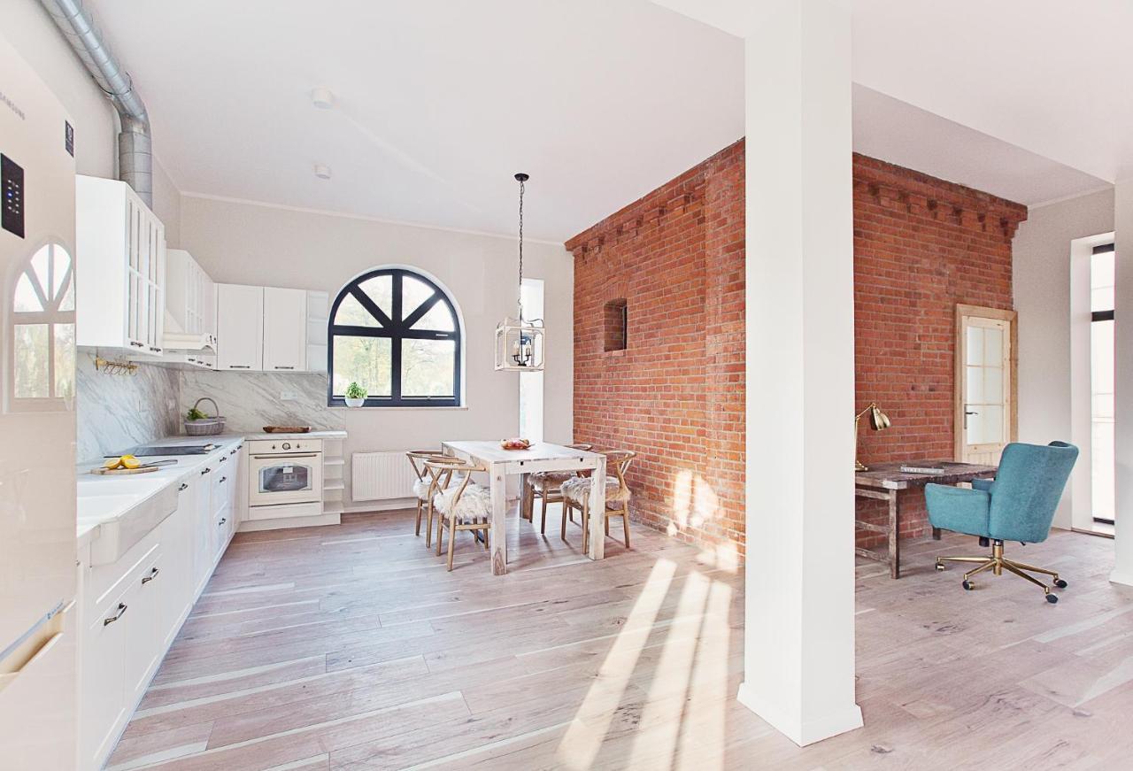 דירות שצ'צ'ינק Loft Soho מראה חיצוני תמונה